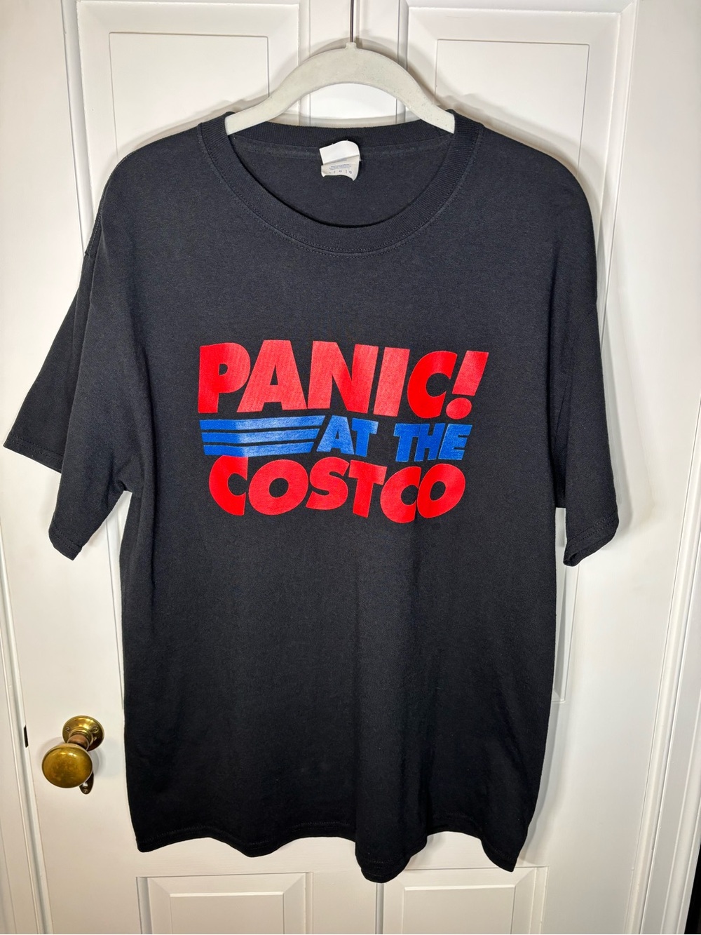 Black "PANIC! AT THE COSTCO" Graphic Short Sleeve Tee T Shirt Unisex Large